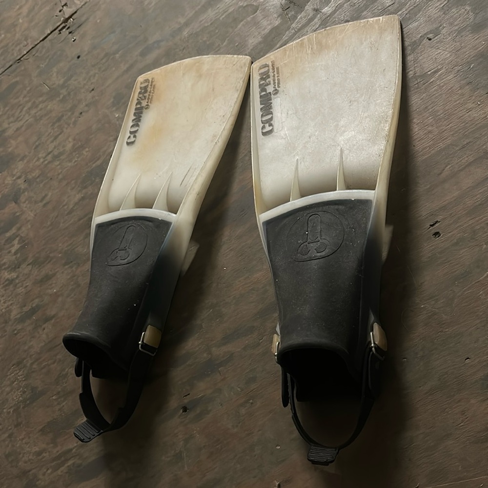 US diver Fins size large